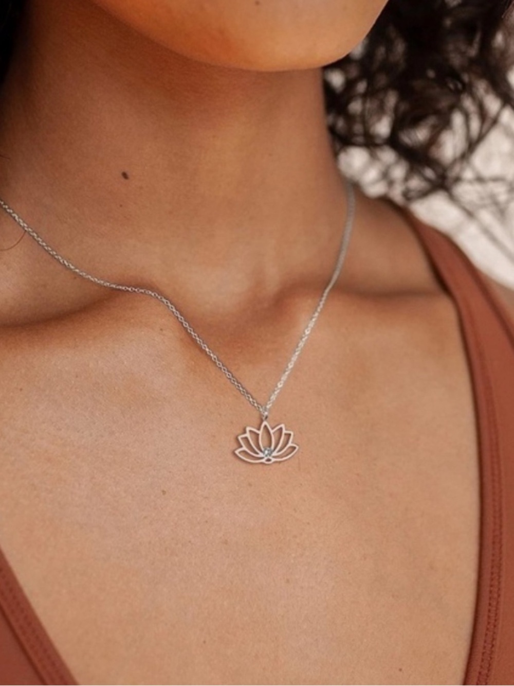 18k Silver Plated Lotus Flower Cubic Zirconia Charm Chain Necklace